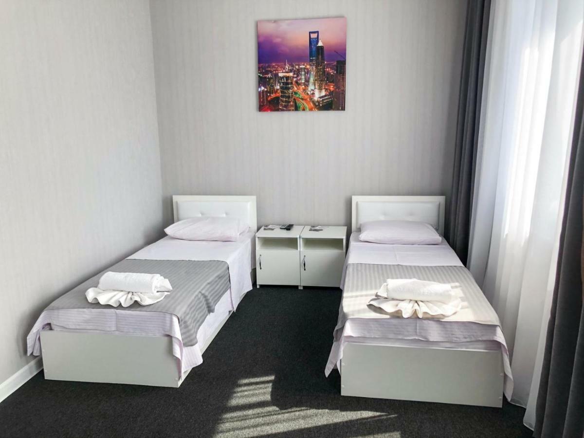 Medelean Hotel Comrat Eksteriør bilde